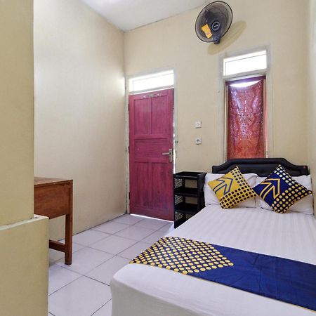 Spot On 92832 Al Mahira Syariah Otel Majalengka Dış mekan fotoğraf