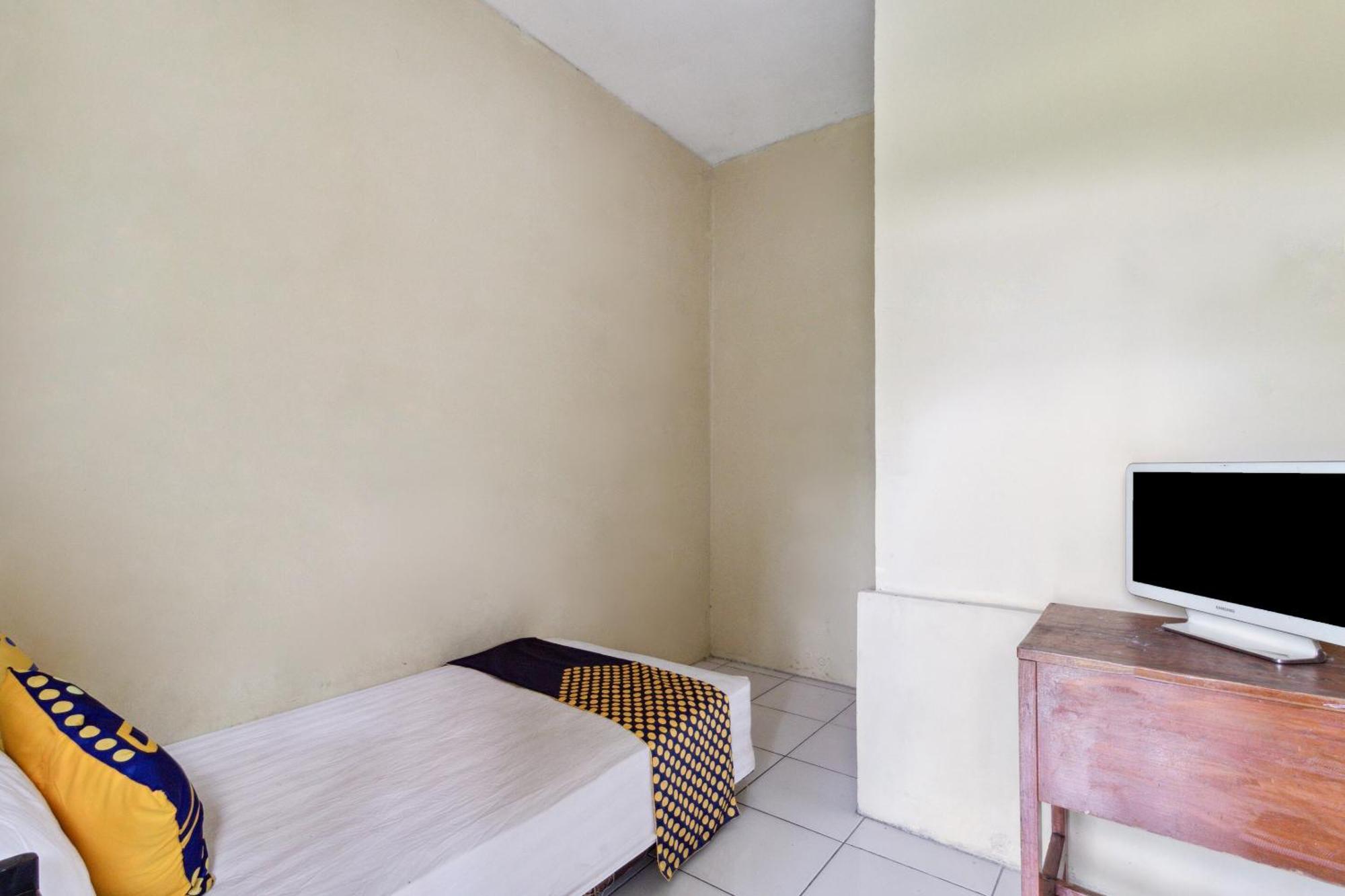 Spot On 92832 Al Mahira Syariah Otel Majalengka Dış mekan fotoğraf